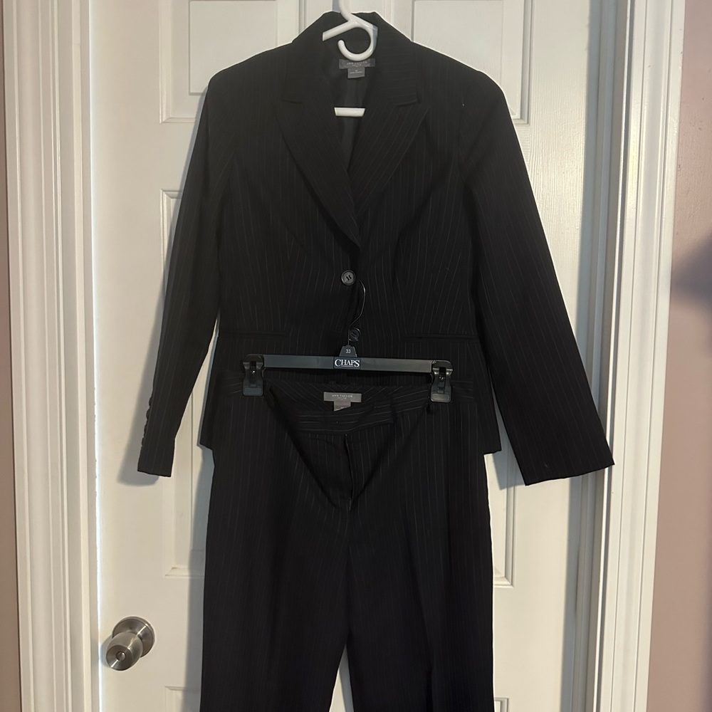Womens Pantsuit 2 piece Ann Taylor Blue pin stripe